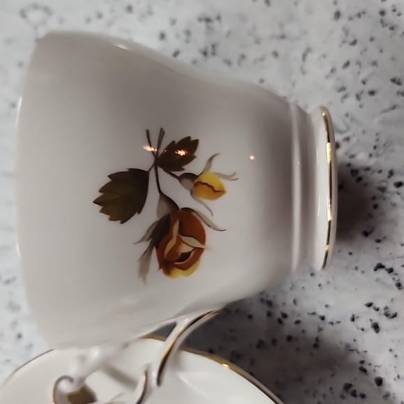 Yellow Rose Regency English Bone China Tea Cup & Saucer MINT - Picture 6 of 8